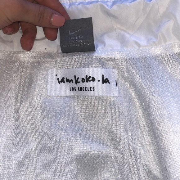 iamkoko•la vintage NIKE cropped zip up!!❤️💙⚡️ - Picture 4 of 5